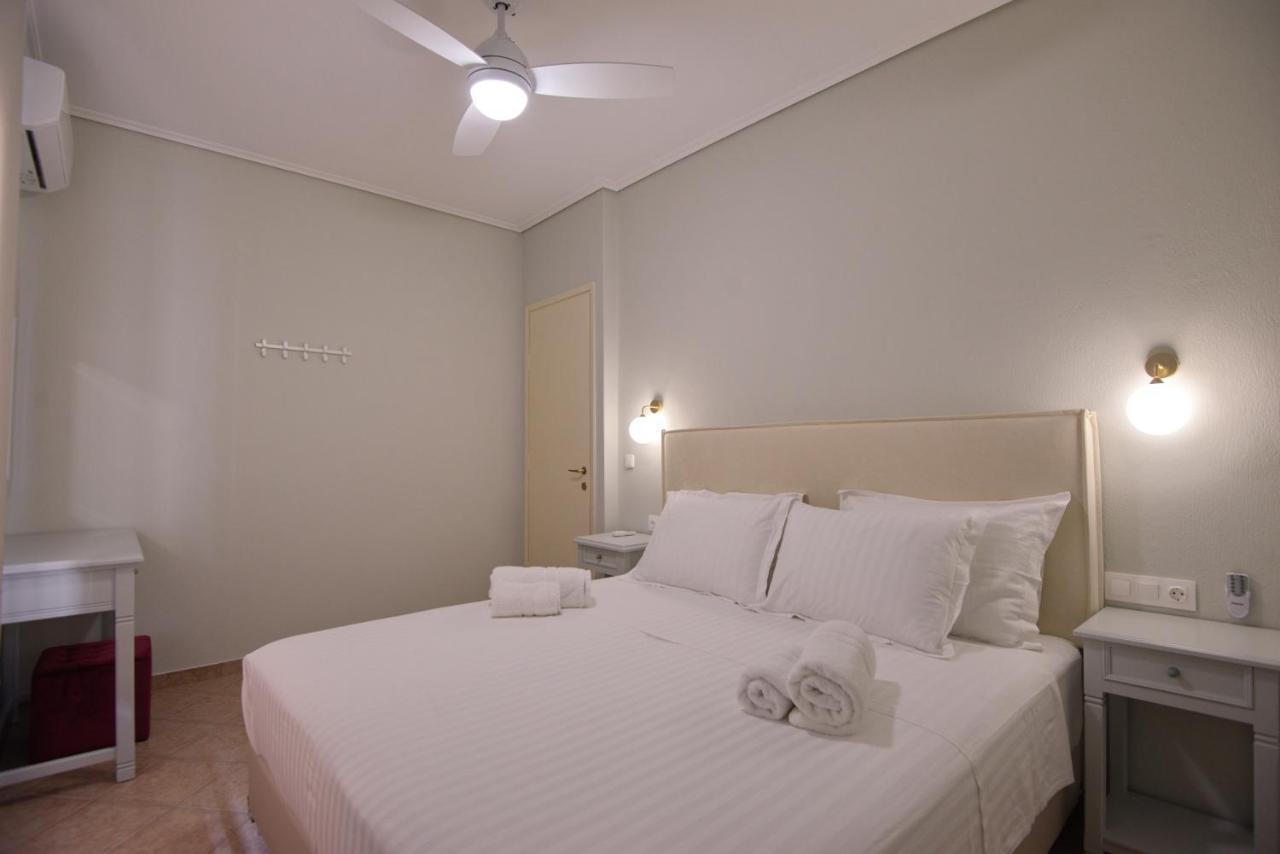 Elpida Apartments Votsi  Eksteriør billede